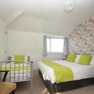 The Lincoln - Bed & Breakfast